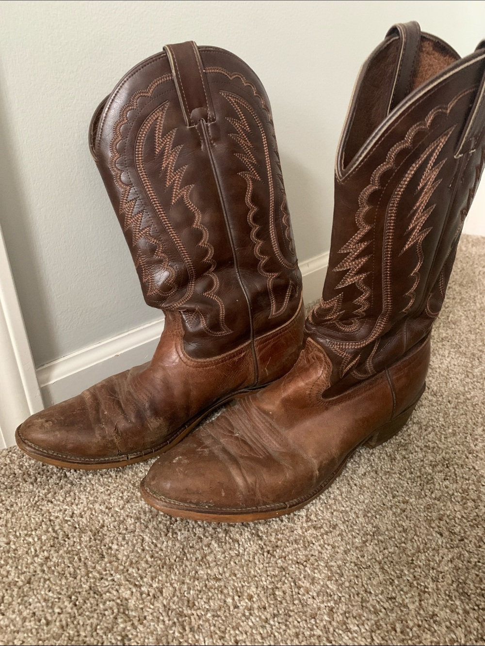 Men's size 11 Cowboy Boots